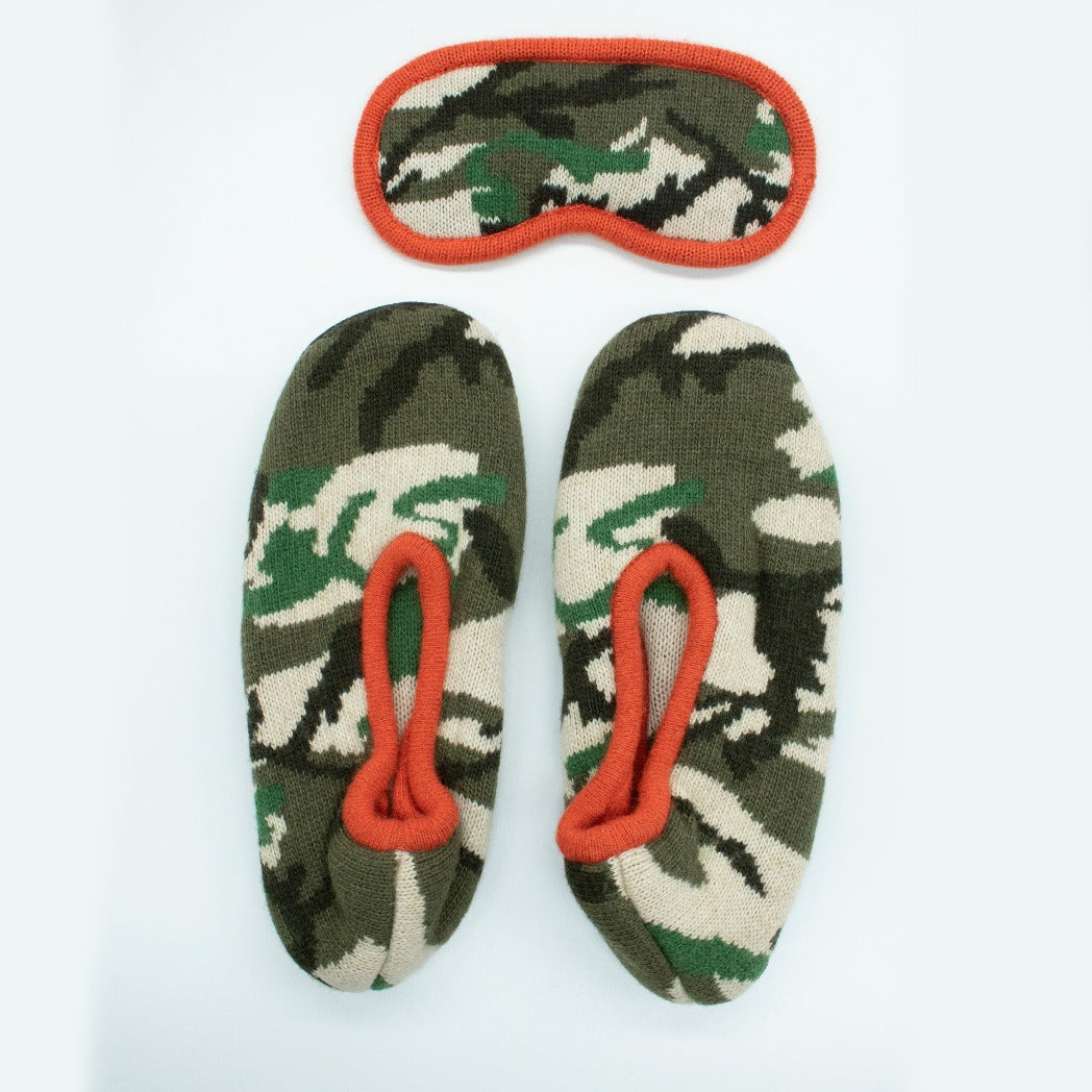 Camouflage slipper and mask travel set-2